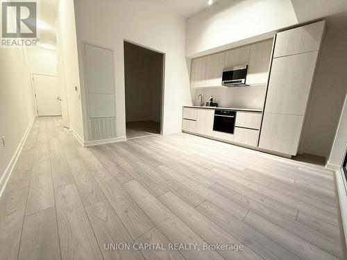 402 - 120 Broadway Avenue, Toronto, ON - Indoor