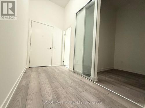 412 - 120 Broadway Avenue, Toronto, ON - Indoor Photo Showing Other Room