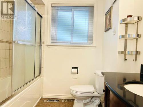 642 Eaglemount Crescent, Mississauga, ON - Indoor Photo Showing Bathroom