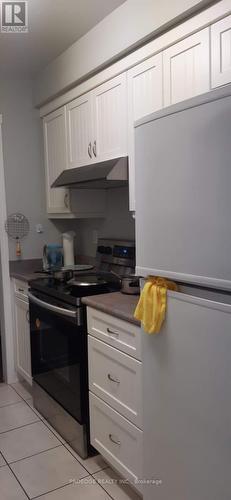 75 Monaco Court, Brampton, ON - Indoor Photo Showing Kitchen