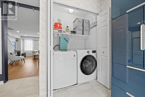 31 Glenhaven Pvt, Ottawa, ON - Indoor Photo Showing Laundry Room