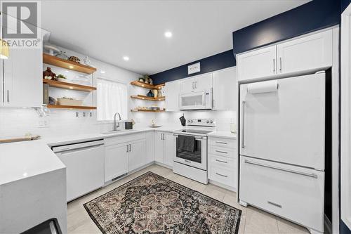 31 Glenhaven Pvt, Ottawa, ON - Indoor Photo Showing Kitchen