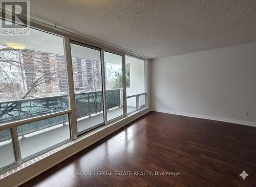 314 - 30 Sunrise Avenue, Toronto, ON - Indoor Photo Showing Other Room