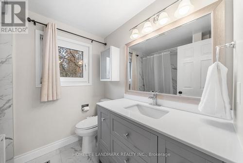 333 Rannie Road, Newmarket, ON - Indoor Photo Showing Bathroom