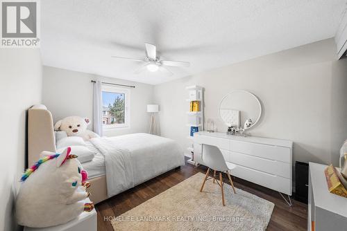 333 Rannie Road, Newmarket, ON - Indoor Photo Showing Bedroom