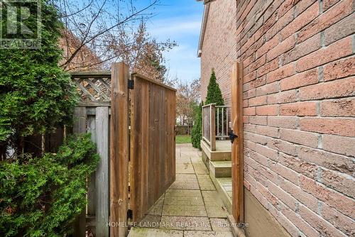 333 Rannie Road, Newmarket, ON - Outdoor