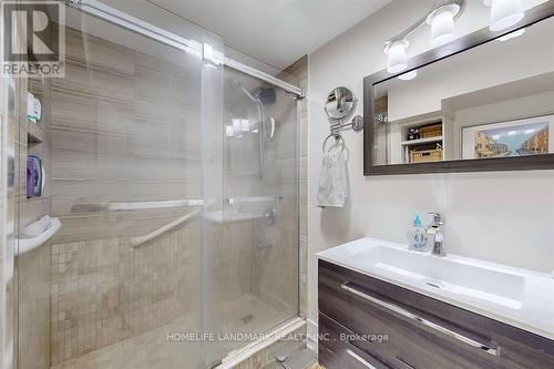 Lower- Bathroom - 333 Rannie Road, Newmarket, ON - Indoor Photo Showing Bathroom