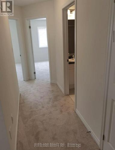 3305 Thunderbird Promenade, Pickering, ON - Indoor Photo Showing Other Room