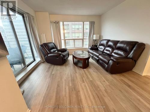 1701 - 909 Bay Street, Toronto, ON - Indoor Photo Showing Living Room