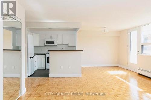 1008 - 1500 Bathurst Street, Toronto, ON - Indoor