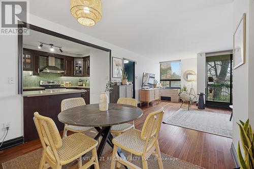 219 - 50 Mississauga Valley Boulevard, Mississauga, ON - Indoor Photo Showing Dining Room