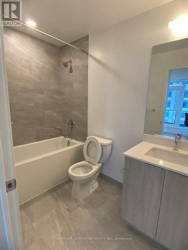 2905 - 395 Square One Drive, Mississauga, ON - Indoor Photo Showing Bathroom