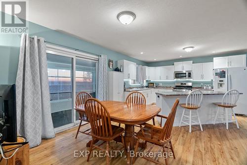 8459 Lazy Lane, Lambton Shores, ON - Indoor Photo Showing Dining Room