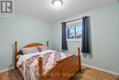 Spare room for extra guests. - 8459 Lazy Lane, Lambton Shores, ON - Indoor Photo Showing Bedroom