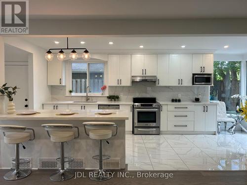 18 Cadillac Ave Avenue, Toronto, ON - Indoor Photo Showing Other Room