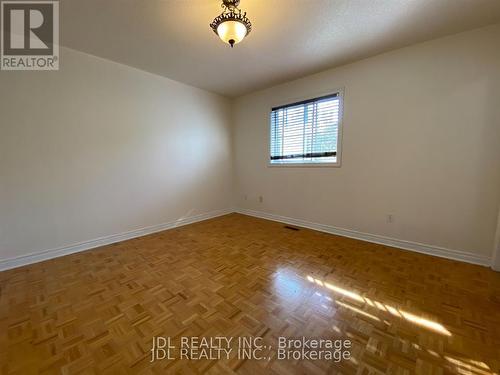 618 Leatherleaf Drive, Mississauga, ON - Indoor Photo Showing Other Room