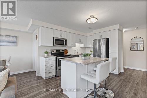 21D - 1989 Ottawa Street S, Kitchener, ON - Indoor Photo Showing Kitchen