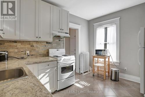 2 - 67 Moore Avenue, Kitchener, ON - Indoor Photo Showing Kitchen