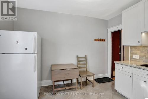 2 - 67 Moore Avenue, Kitchener, ON - Indoor Photo Showing Kitchen