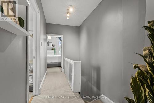 421 Arlington Avenue, Ottawa, ON - Indoor Photo Showing Other Room