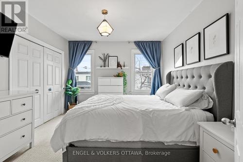 421 Arlington Avenue, Ottawa, ON - Indoor Photo Showing Bedroom