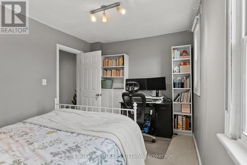 421 Arlington Avenue, Ottawa, ON - Indoor Photo Showing Bedroom