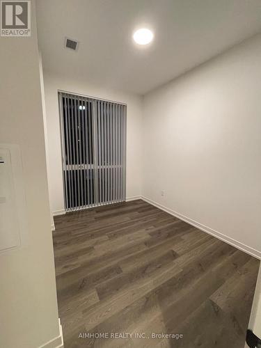 3810 - 8 Interchange Way, Vaughan, ON - Indoor Photo Showing Other Room