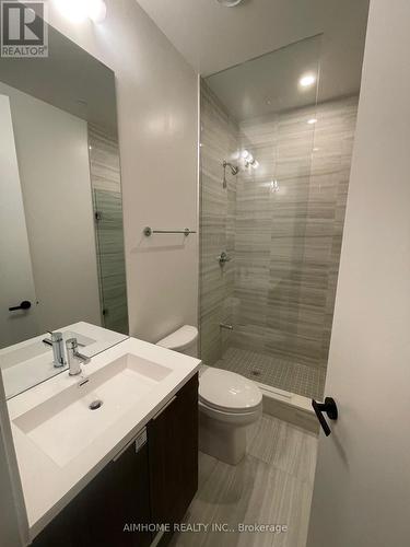3810 - 8 Interchange Way, Vaughan, ON - Indoor Photo Showing Bathroom