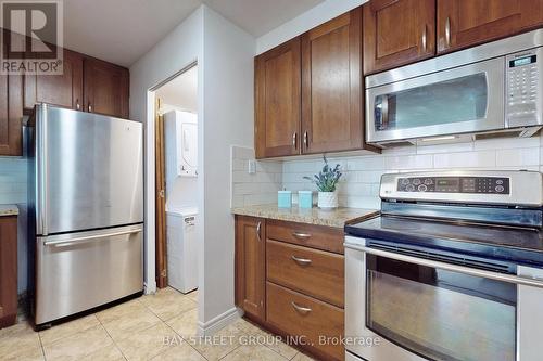 601 - 633 Bay Street, Toronto, ON - Indoor Photo Showing Kitchen