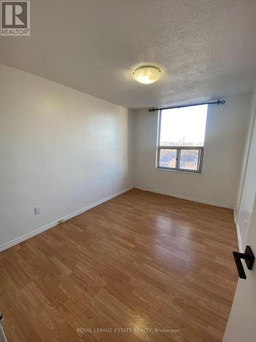 1503 - 20 Edgecliff Golfway, Toronto, ON - Indoor Photo Showing Other Room