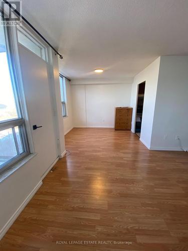 1503 - 20 Edgecliff Golfway, Toronto, ON - Indoor Photo Showing Other Room