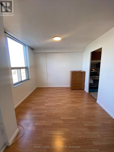 1503 - 20 Edgecliff Golfway, Toronto, ON - Indoor Photo Showing Other Room