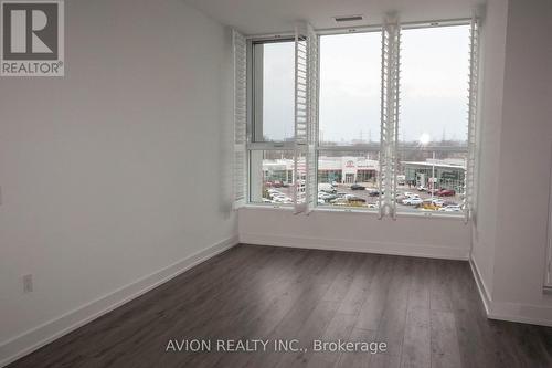 438 - 20 Inn On The Park Drive, Toronto, ON - Indoor Photo Showing Other Room