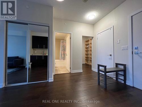 1410 - 510 Curran Place, Mississauga, ON - Indoor Photo Showing Other Room