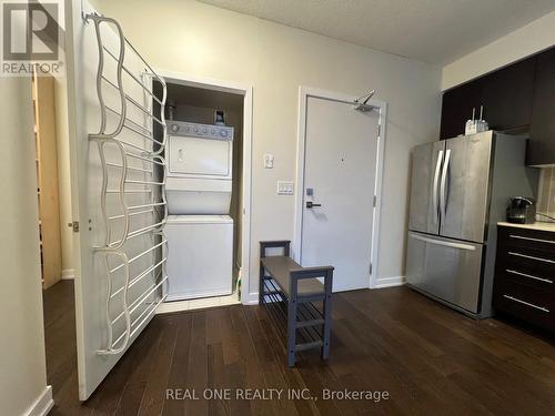 1410 - 510 Curran Place, Mississauga, ON - Indoor