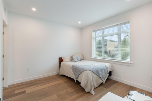 8-180 First Ave West, Qualicum Beach, BC 