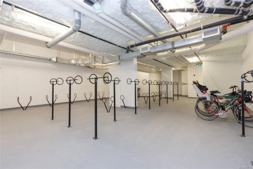 406-838 Broughton St, Victoria, BC - Indoor With Storage