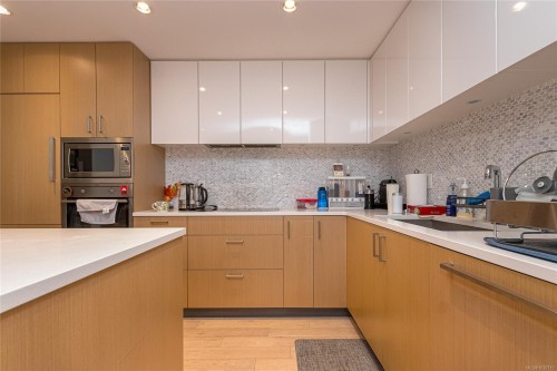 406-838 Broughton St, Victoria, BC - Indoor Photo Showing Kitchen
