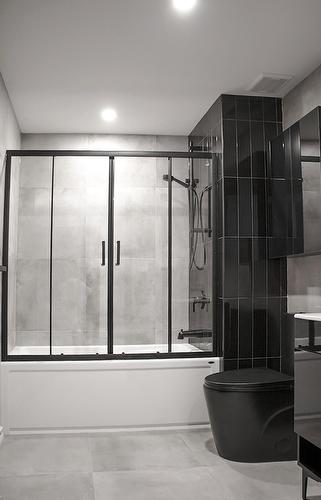 Hall d'entrée/Vestibule - 206-5350 Av. Victoria, Montréal (Côte-Des-Neiges/Notre-Dame-De-Grâce), QC 