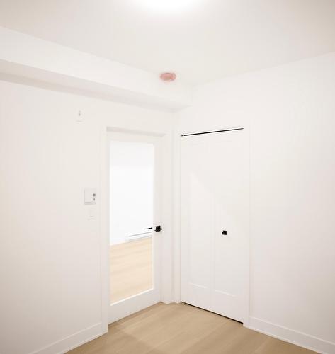 Chambre à coucher - 206-5350 Av. Victoria, Montréal (Côte-Des-Neiges/Notre-Dame-De-Grâce), QC 