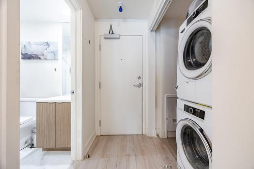 Salle de lavage - 801-1200 Rue Crescent, Montréal (Ville-Marie), QC 