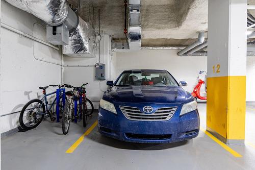 Garage - 801-1200 Rue Crescent, Montréal (Ville-Marie), QC 