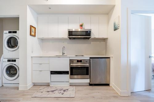 Cuisine - 801-1200 Rue Crescent, Montréal (Ville-Marie), QC 