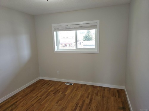 5890 Chesterfield Ave, Duncan, BC 