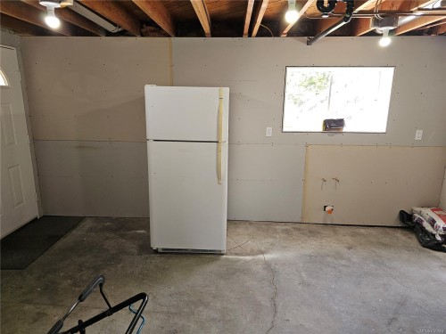 5890 Chesterfield Ave, Duncan, BC 