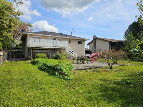 5890 Chesterfield Ave, Duncan, BC 