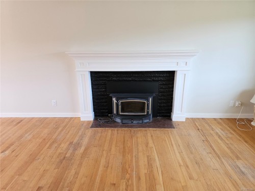 5890 Chesterfield Ave, Duncan, BC 