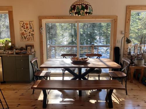 1 Gunn Lake Road, Minaki, ON - Indoor Photo Showing Dining Room