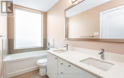 6 - 70 Littlecreek Road, Mississauga, ON - Indoor Photo Showing Bathroom