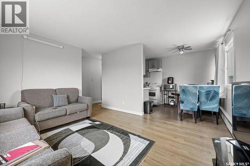 1560 Alexandra Street, Regina, SK - Indoor Photo Showing Living Room